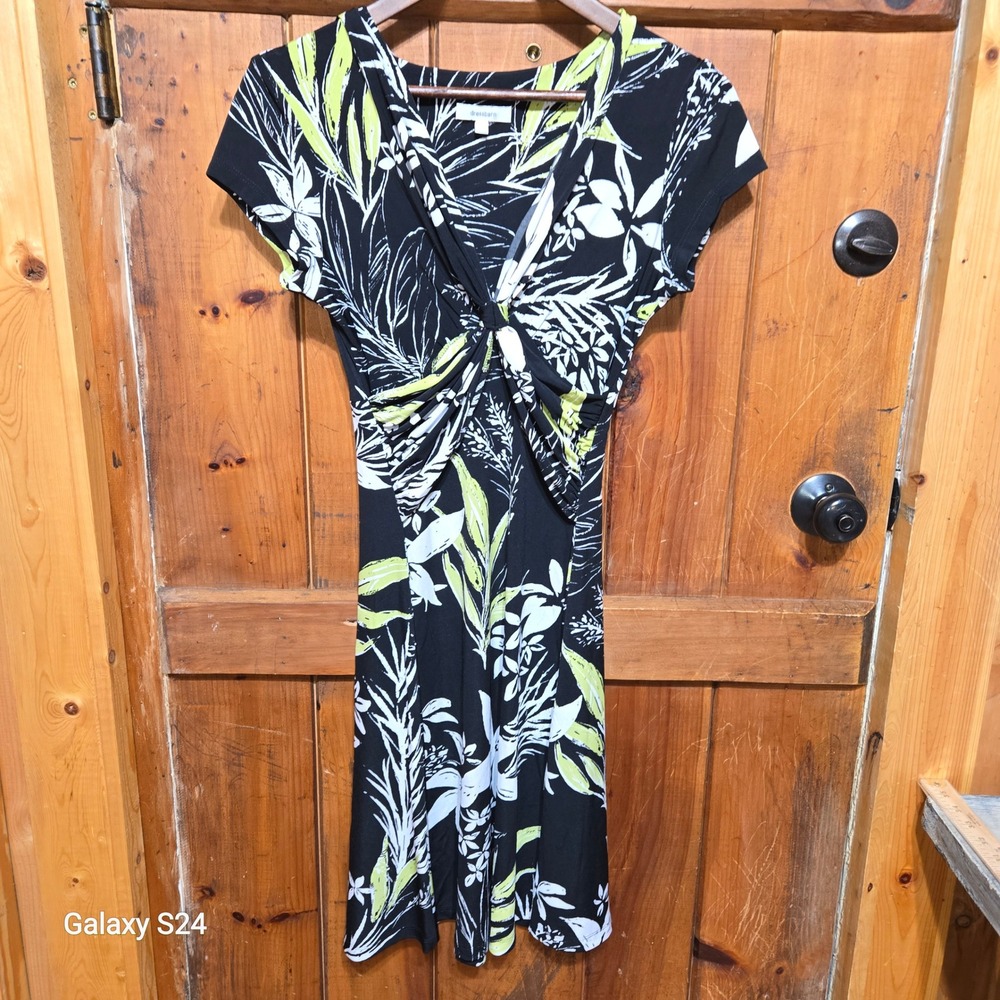 Dressbarn Women Black Lime‎ Green Tropical Floral V-Neck Knot Front Dress Size 4 - Picture 2 of 4